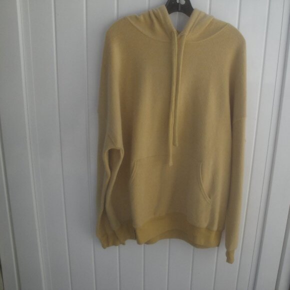 Bella & Canvas Old Gold Super Soft Hoodie with Kangaroo Pocket Size Large - Picture 1 of 4